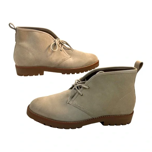 Coach Men’s Desert Boot Suede Leather Color: Sand Size:11.5 NEW.
